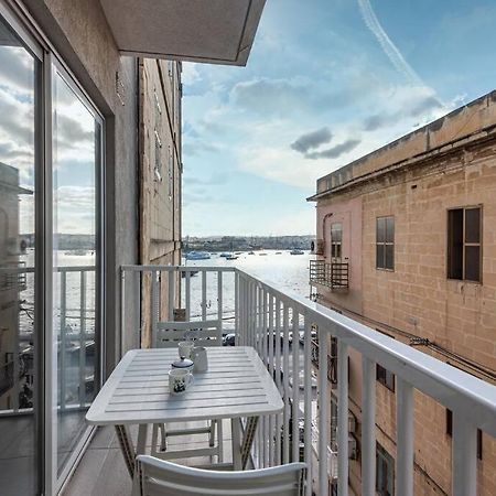 Sliema Smart Seaview Apartment Luaran gambar